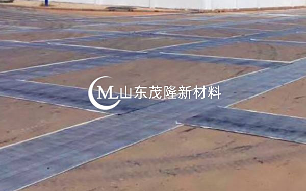 《莒南項(xiàng)目》土工布、抗裂貼施工