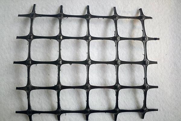 在外力作用下，塑料土工格柵會(huì)變形嗎？  第1張