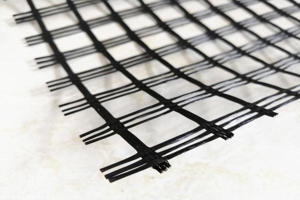玻纖土工格柵應(yīng)用指南：全面解析用途、安裝及維護(hù)技巧  第3張