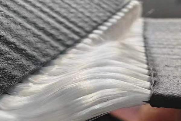 高韌性聚酯紗線集束土工格柵與塑料格柵的區(qū)別有哪些  第3張